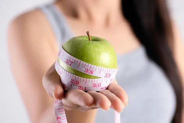 Tomar la decisión de realizarse una cirugía bariátrica implica informarse de manera responsable y con fuentes confiables, y por esta razón, muchos pacientes buscan conocer las diferencias entre bypass y...